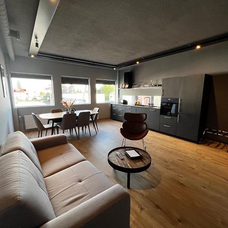 Tb Apartment Ακουρέιρι Εξωτερικό φωτογραφία